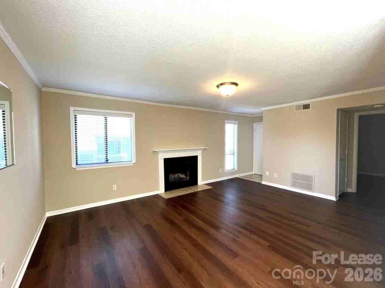 6144 Heath Ridge Ct #D - Photo 4 of 14