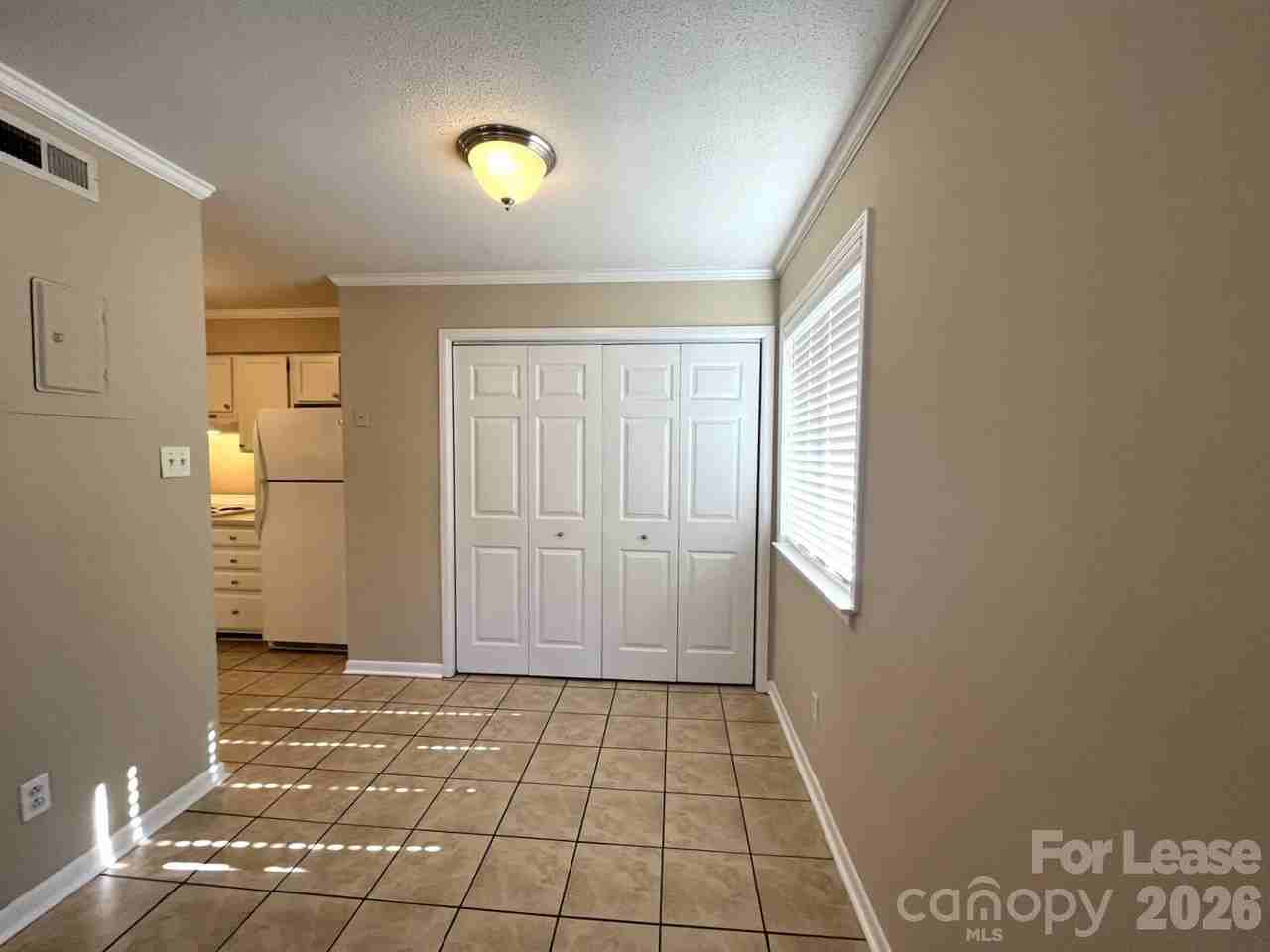 6144 Heath Ridge Ct #D - Photo 5 of 14