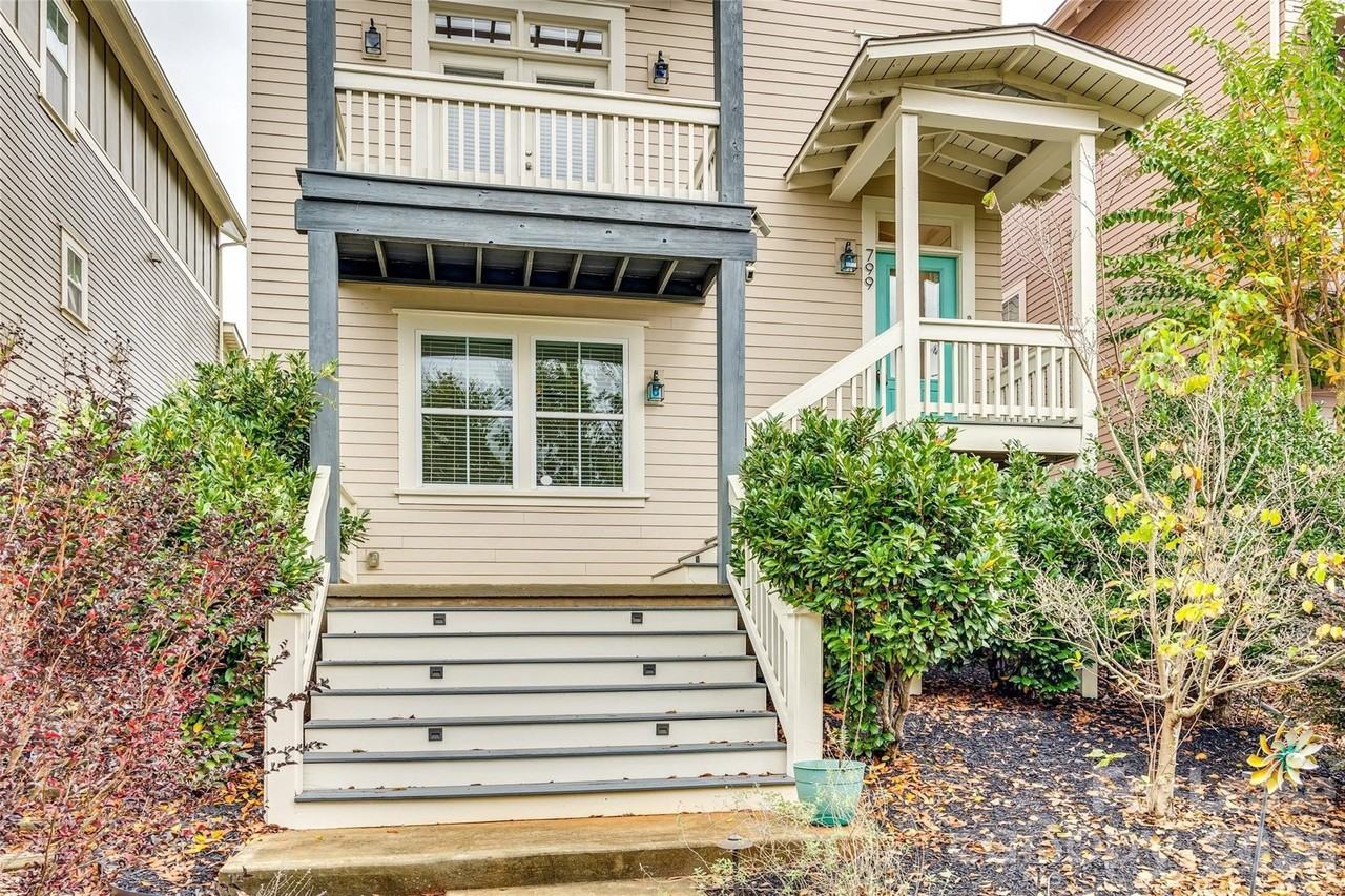 799 Herrons Ferry Rd - Photo 2 of 42