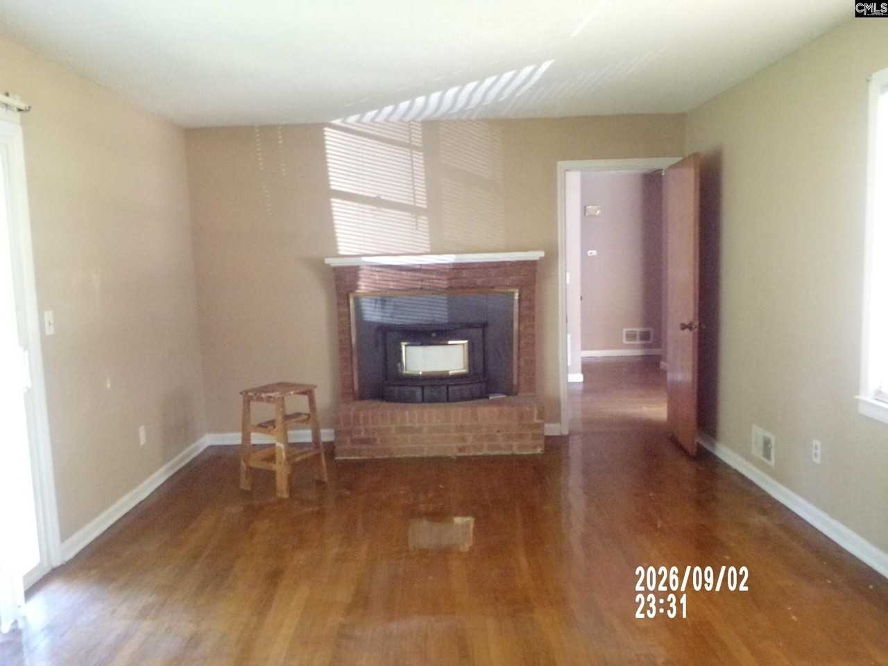 4005 Pine Forest Dr - Photo 4 of 10