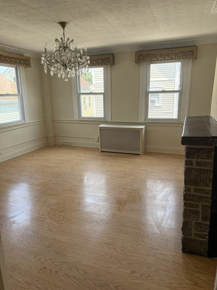 259 Park Ave #1 - Photo 7 of 23