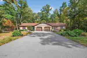 featured image of 7 James Ct #A