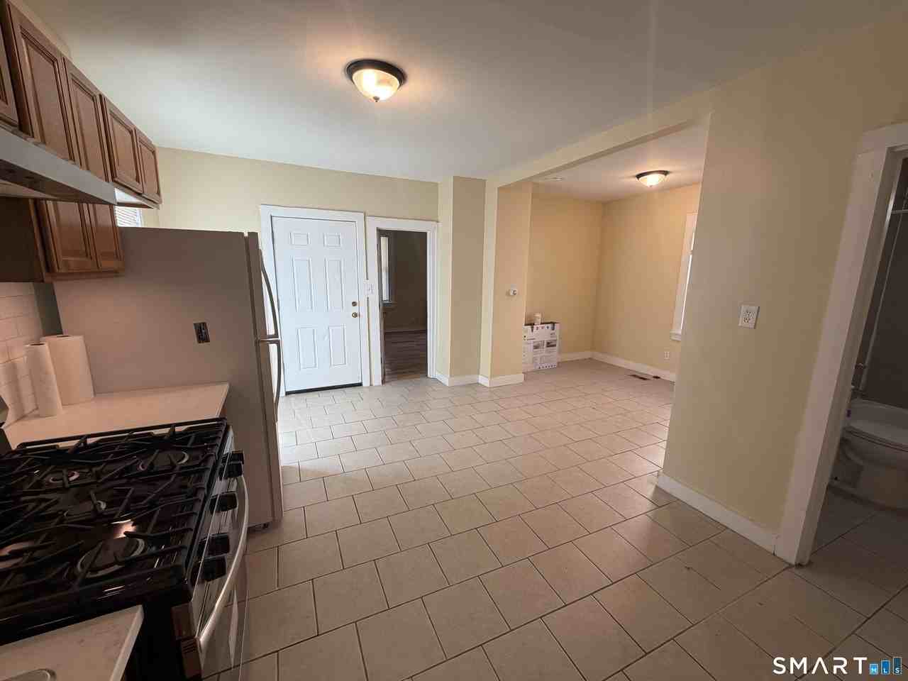 33 Stevens St #1stFL - Photo 3 of 15