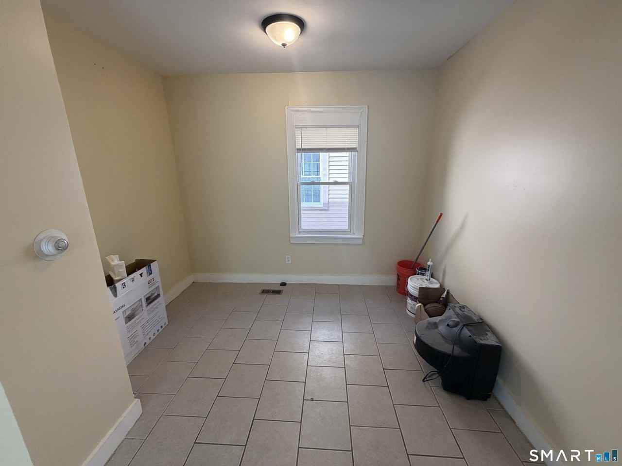 33 Stevens St #1stFL - Photo 6 of 15