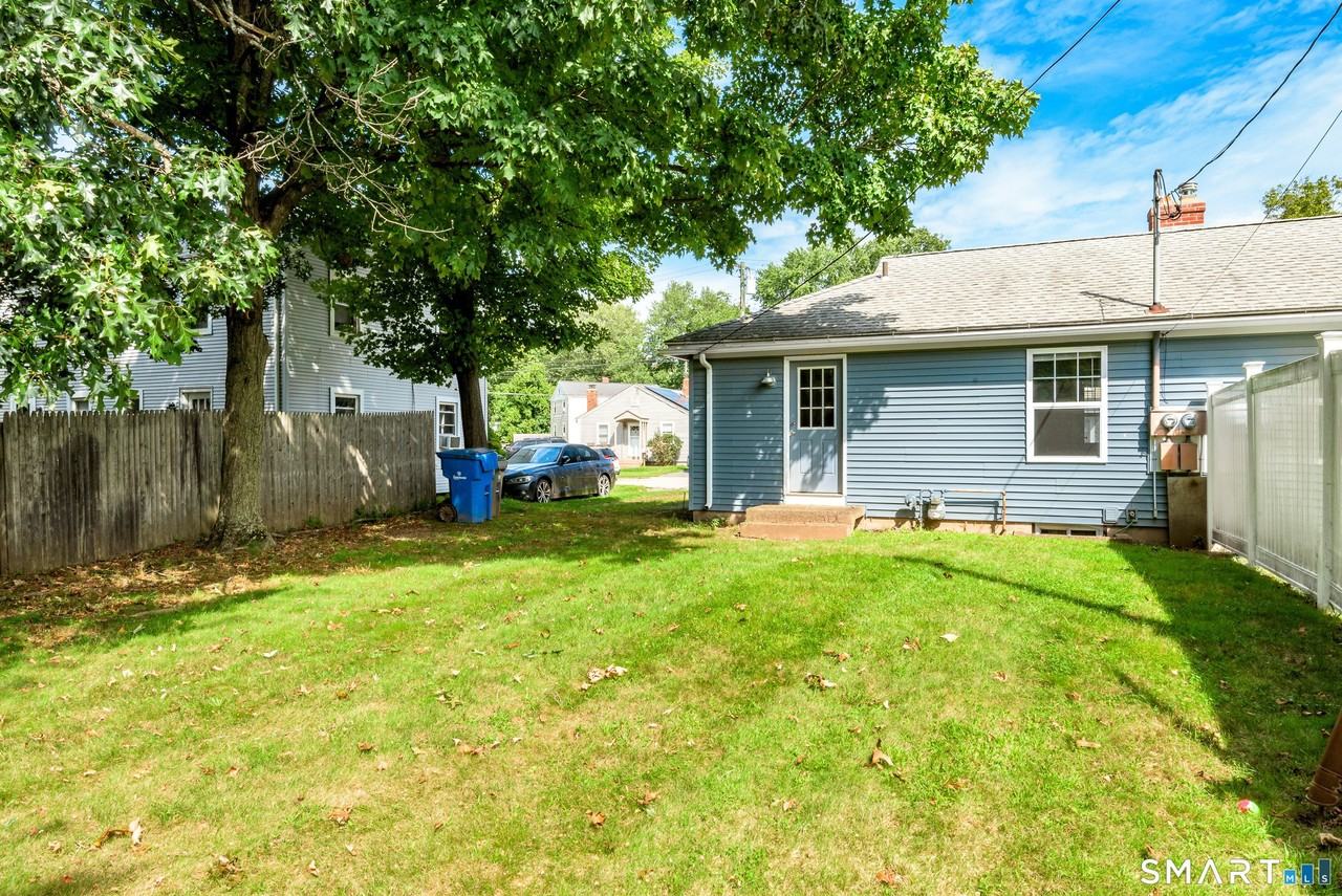 32 Bunce Dr - Photo 6 of 22