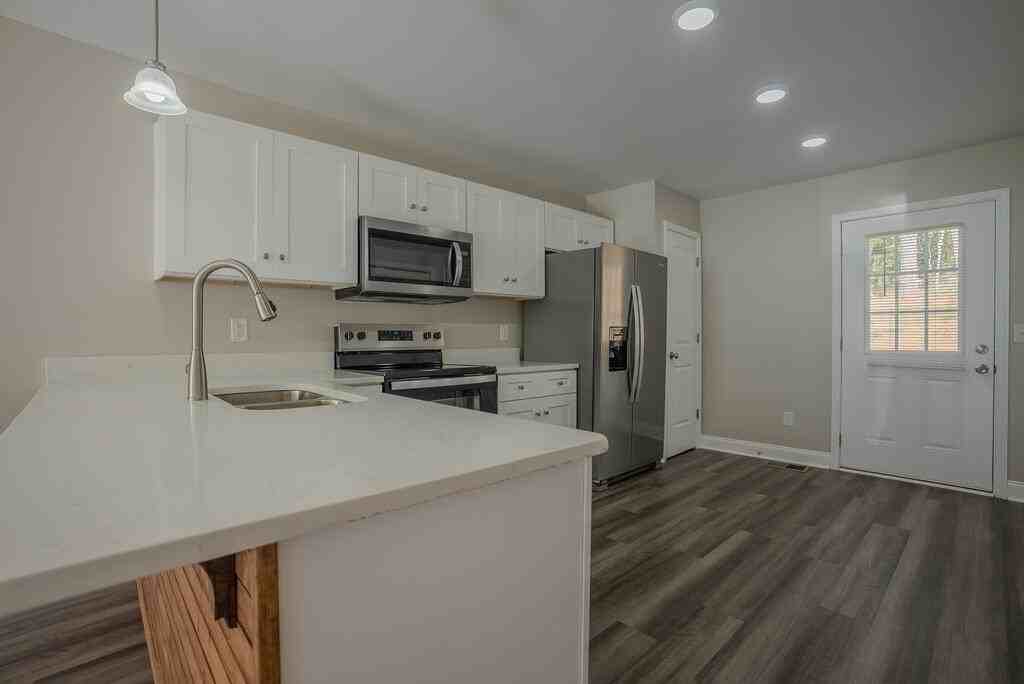 117 Harrison Ln Se - Photo 4 of 11