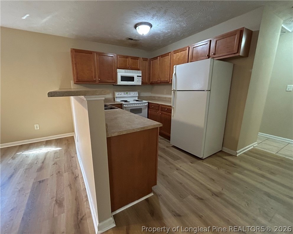 154 Glenn Brook Ln - Photo 4 of 13