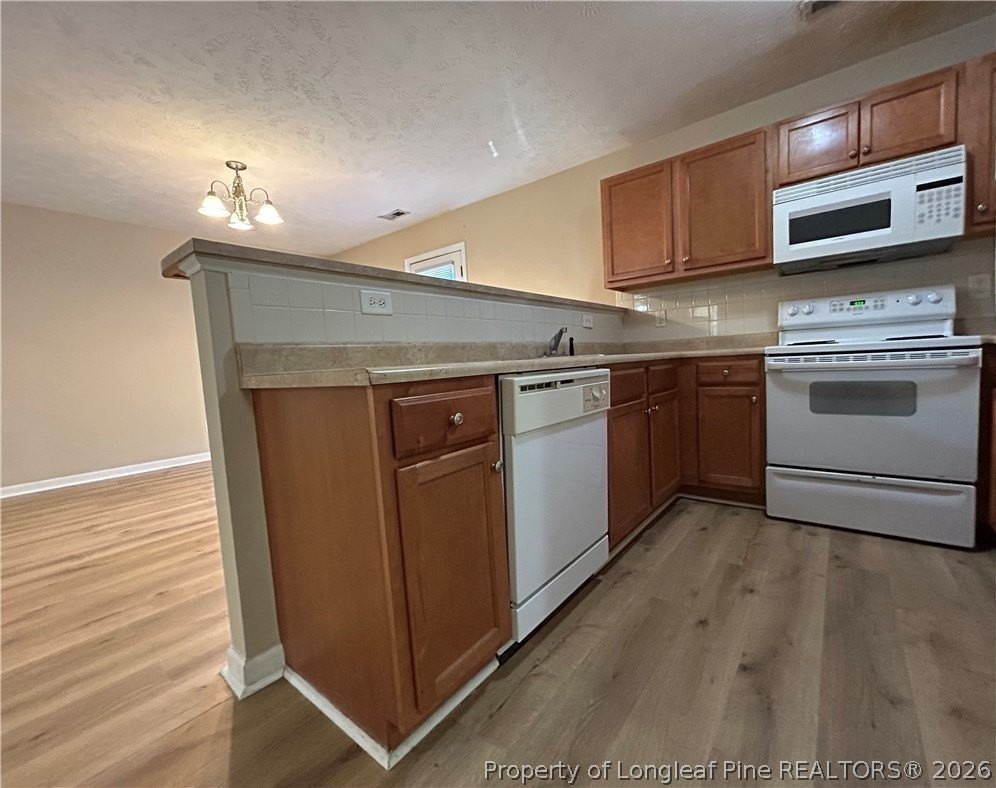 154 Glenn Brook Ln - Photo 5 of 13