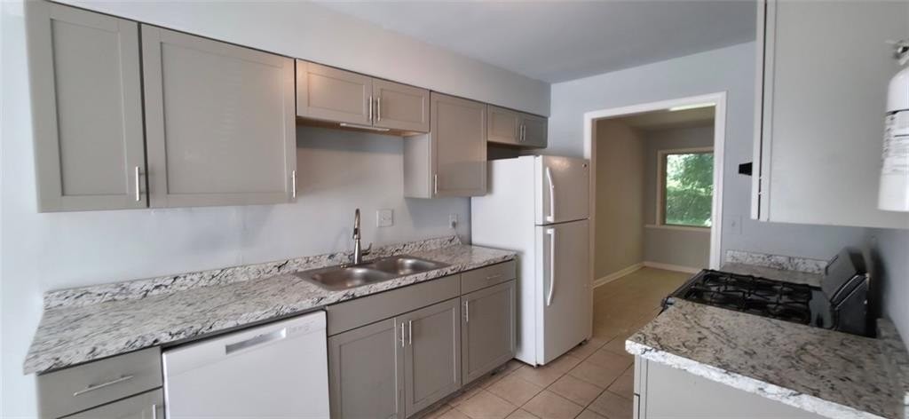 1104 Booth Ct Sw - Photo 3 of 13