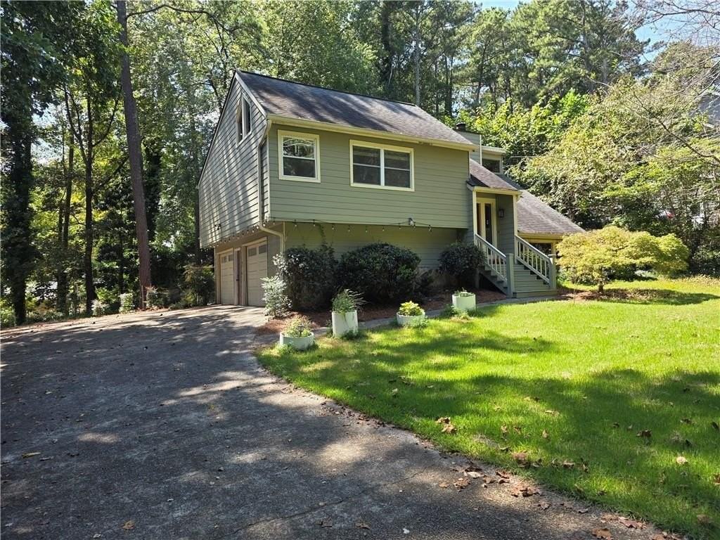 4694 Shallowford Rd - Photo 3 of 28