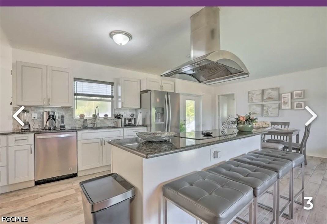 1518 Se 32nd St - Photo 2 of 23