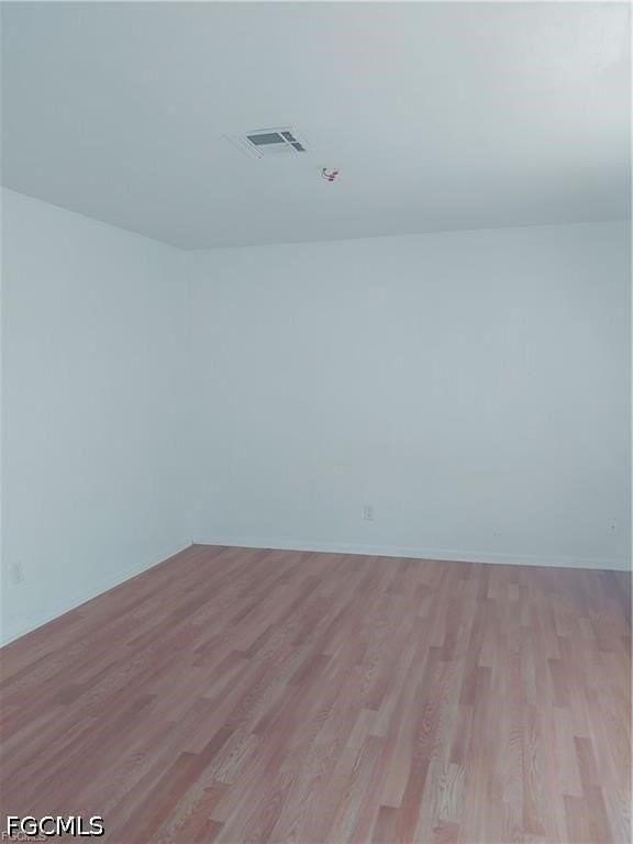 4705 Se 4th Pl #5 - Photo 4 of 12