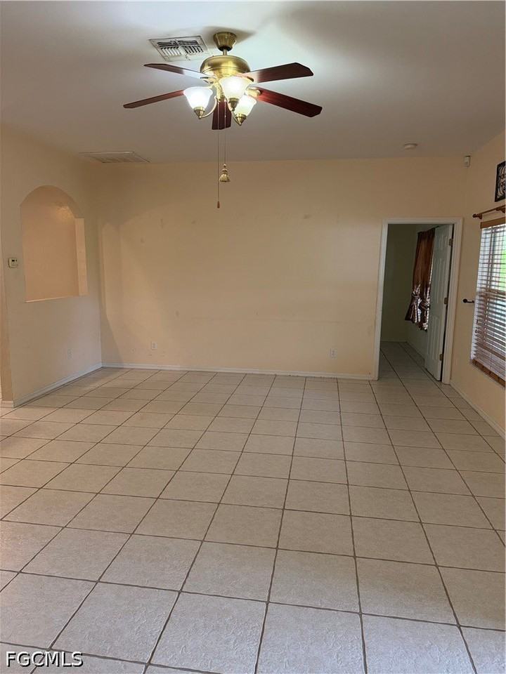 721 Milwaukee Blvd - Photo 6 of 17
