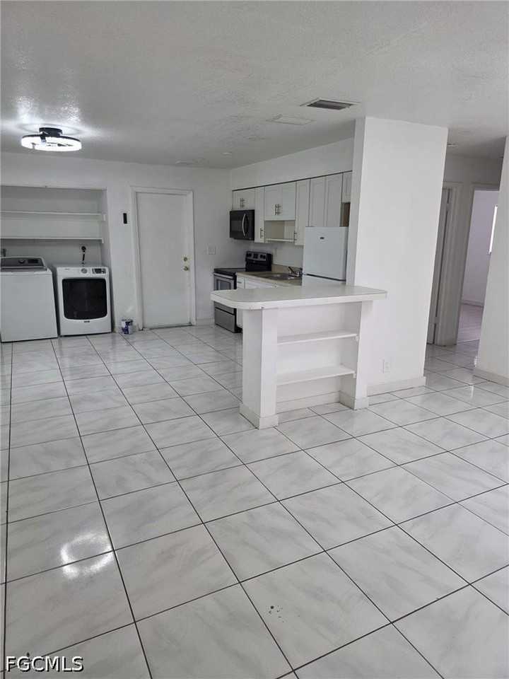 5508 8th Ave - Photo 2 of 17