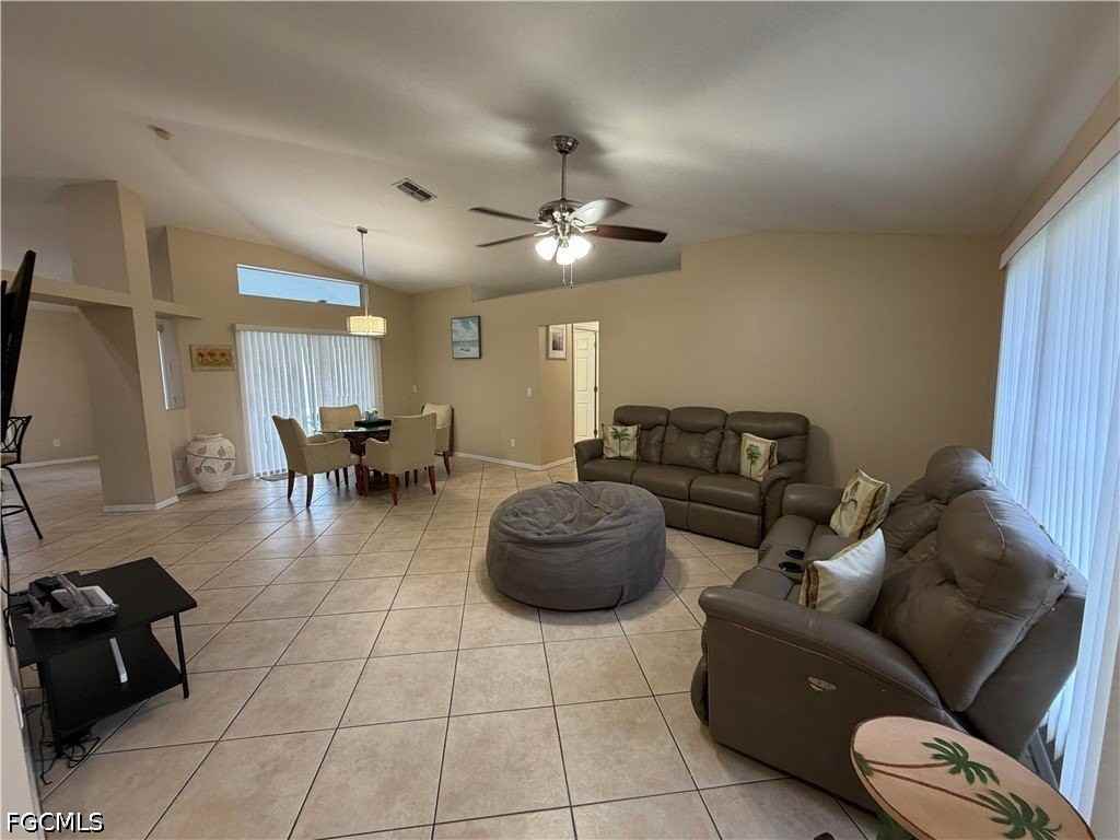 2126 Se 5th Ct - Photo 4 of 26