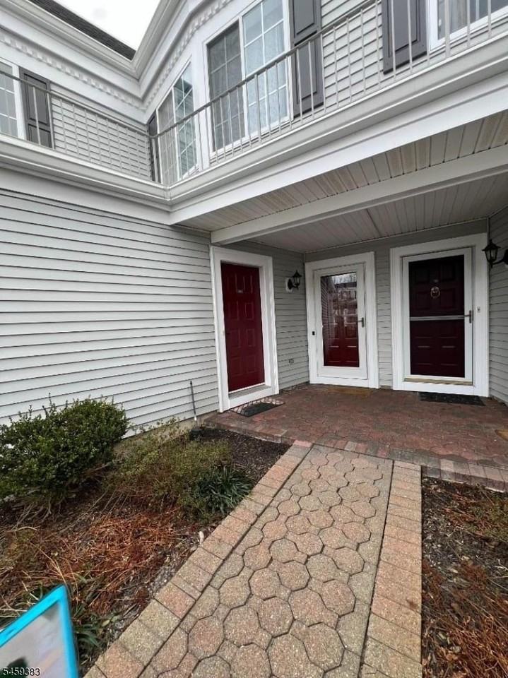 193 Riveredge Dr - Photo 2 of 4