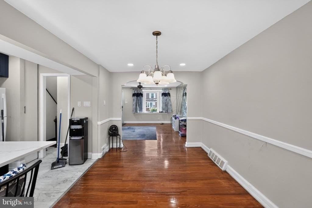 8081 Fayette St - Photo 6 of 14