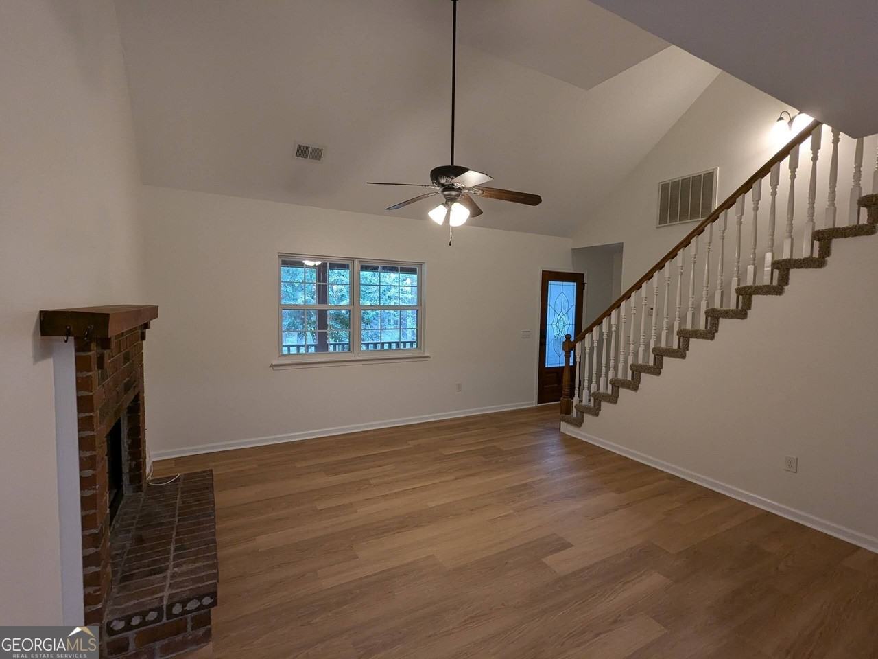 250 Cassie Ree Rd - Photo 3 of 16