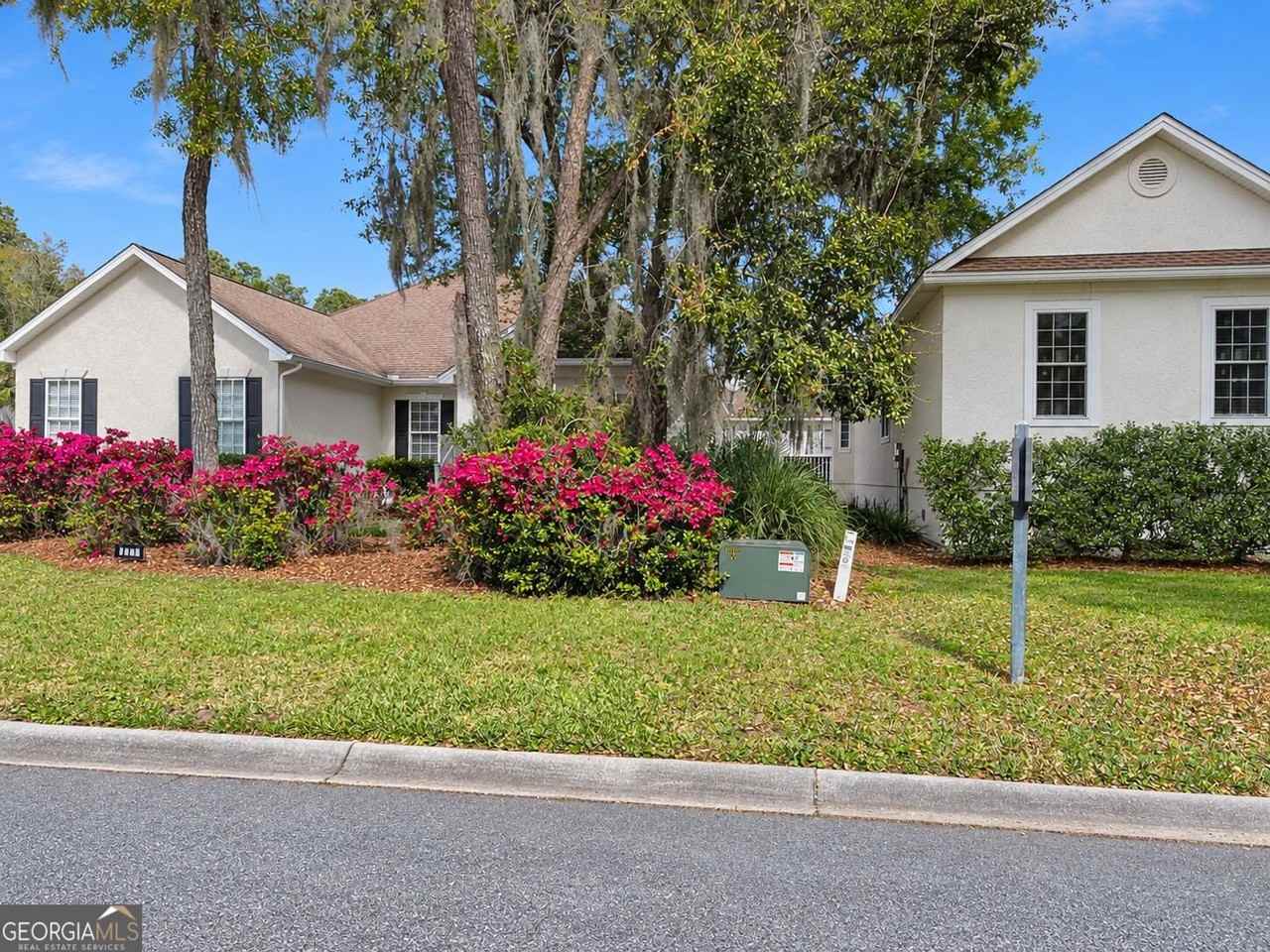 1226 Sea Palms West Dr - Photo 2 of 26