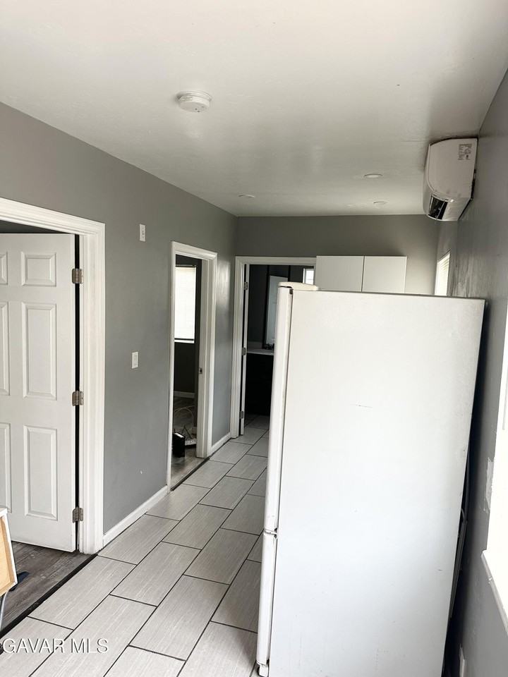 45517 Corkwood Ave - Photo 2 of 8