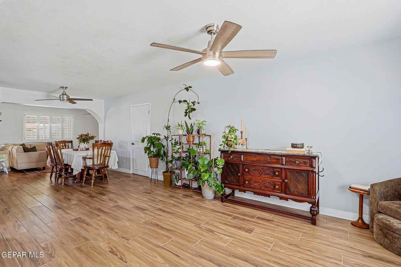 10713 Eagle Pass Ln - Photo 5 of 22