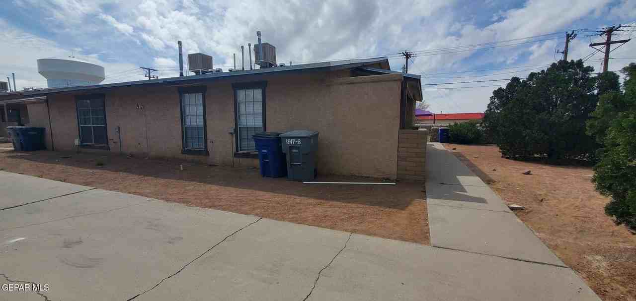 1917 Karen Sue Pl #B - Photo 2 of 14