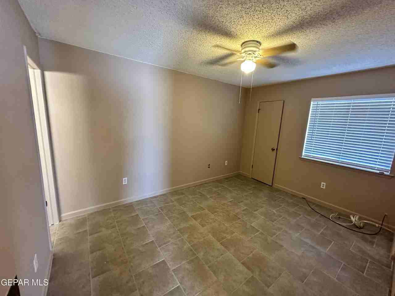 1917 Karen Sue Pl #B - Photo 3 of 14
