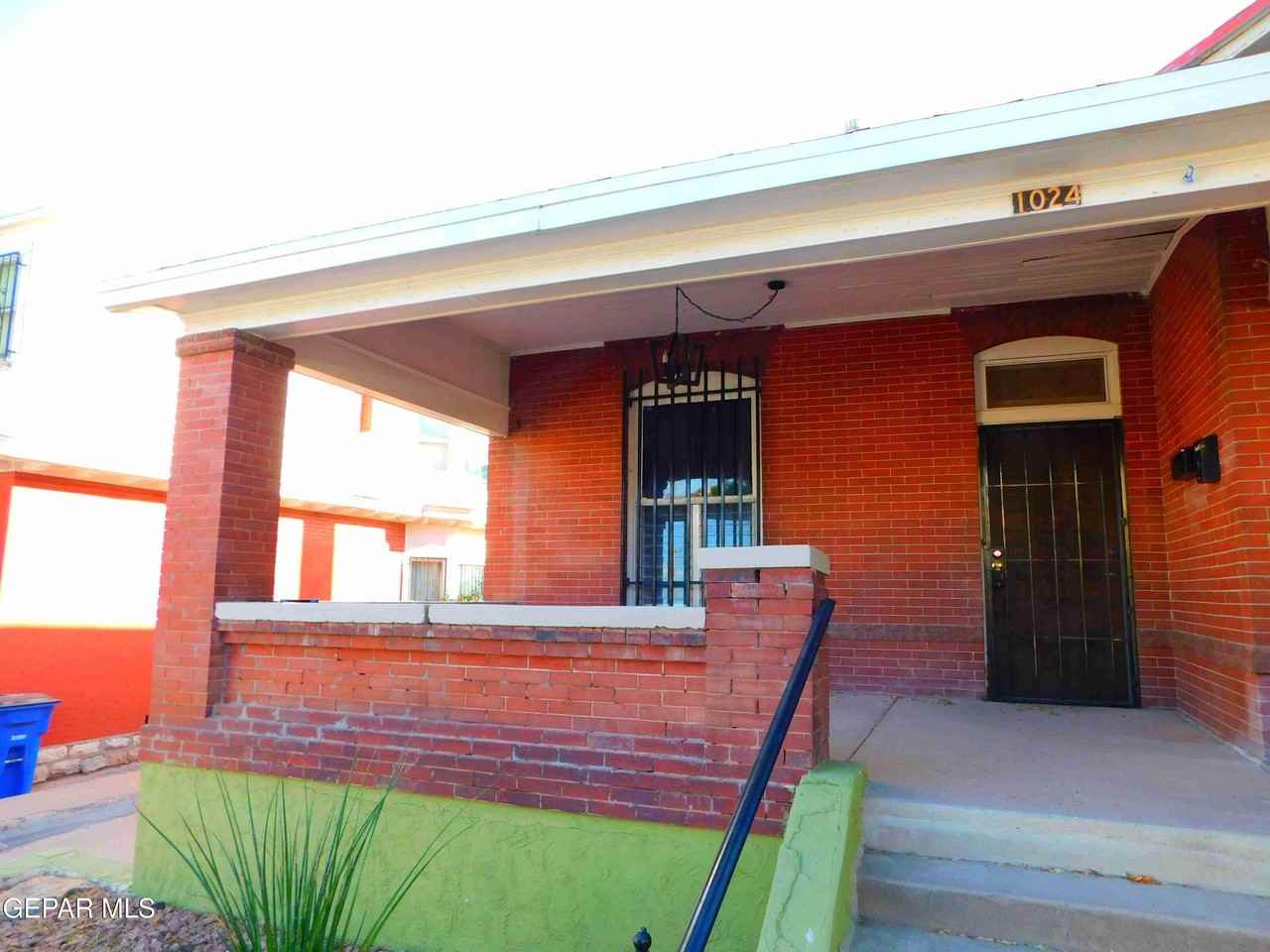 1024 Upson Dr - Photo 4 of 50