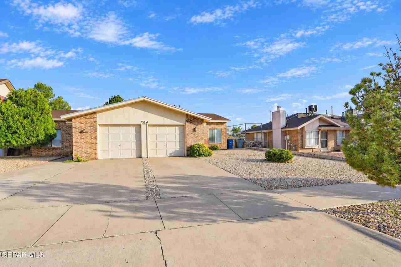 204 Cutlass Dr #B - Photo 3 of 23