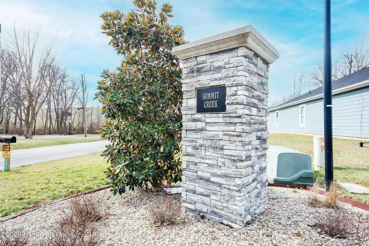 109 Elegance Way - Photo 3 of 50