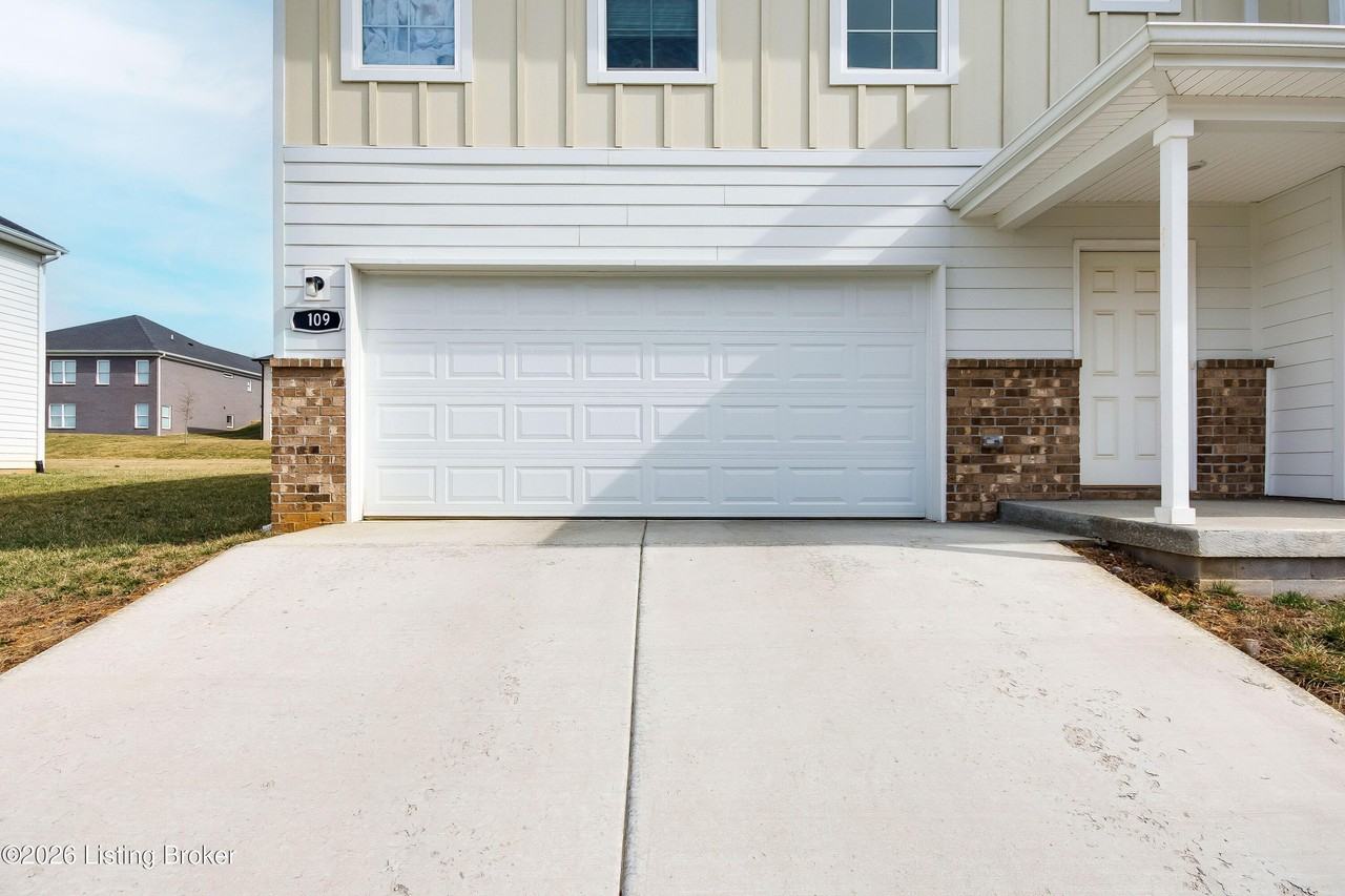 109 Elegance Way - Photo 7 of 50