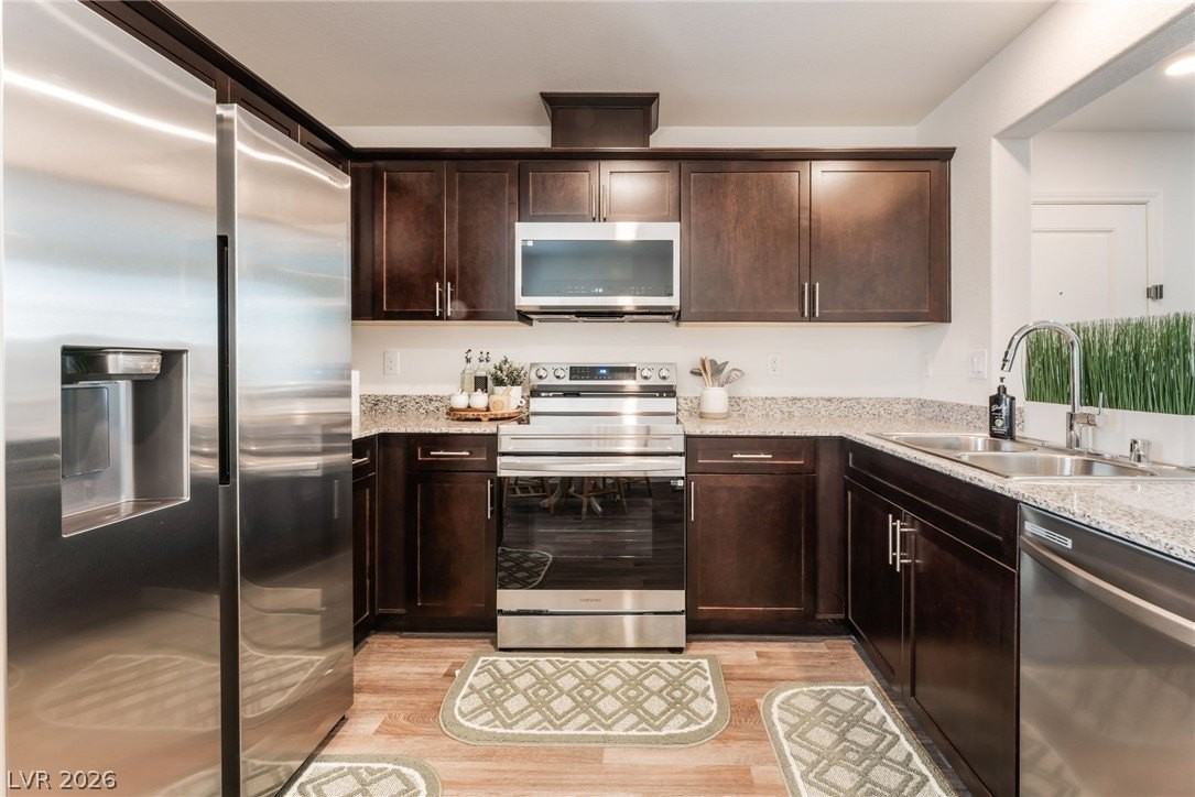 2830 Matador Red Ave - Photo 6 of 17
