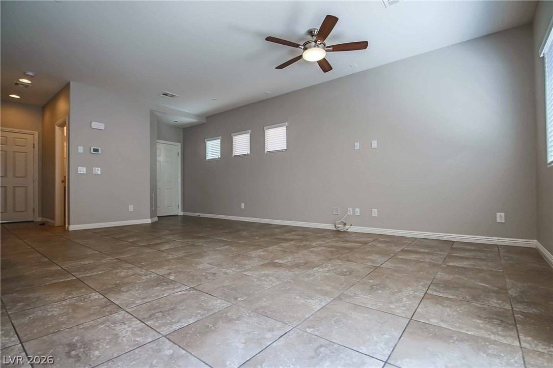 1143 Jesse Harbor Ave - Photo 7 of 34