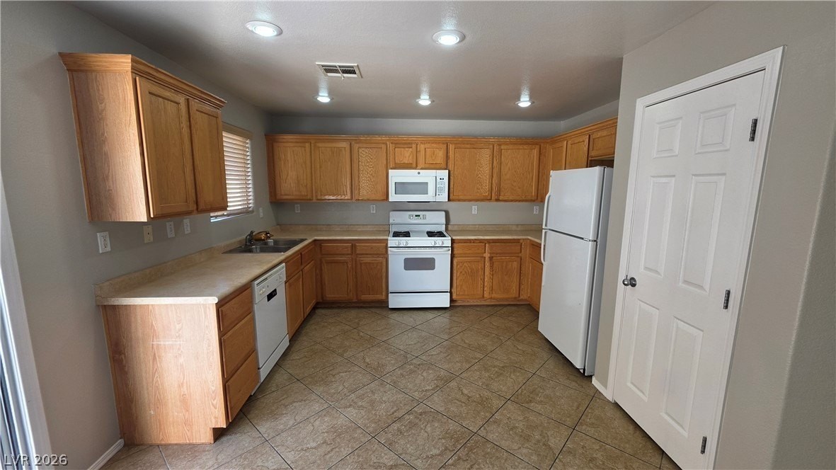 5769 Old Colony Dr - Photo 2 of 28