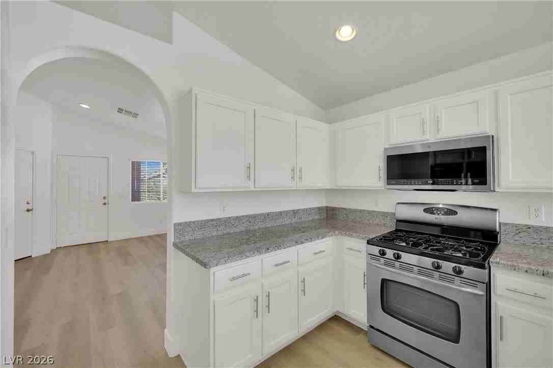 2315 Little Italy Ave - Photo 5 of 25
