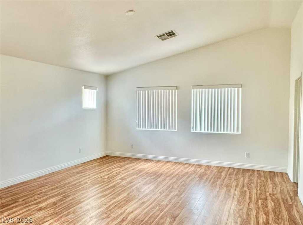3434 Bella Valencia Ct - Photo 4 of 12