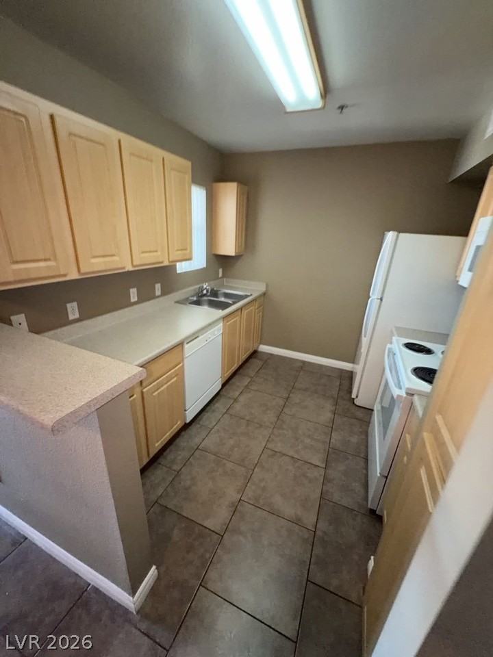 6955 N Durango Dr #3082 - Photo 4 of 7