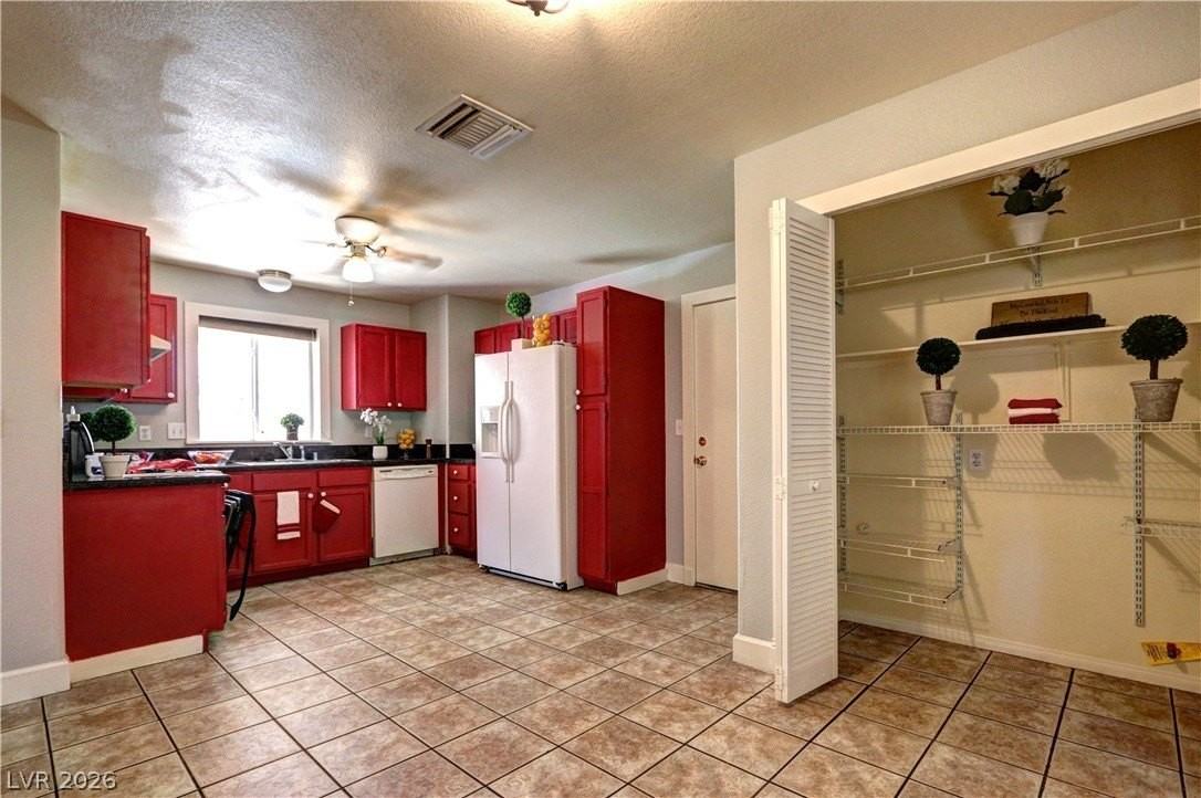 9324 Dancing Daffodil Ave - Photo 6 of 22