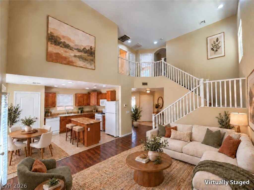 7641 Concord Heights St - Photo 4 of 17