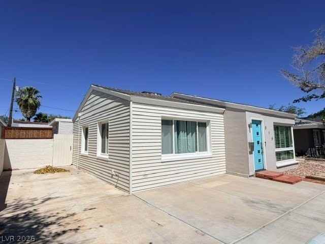 816 8th St - Photo 2 of 47