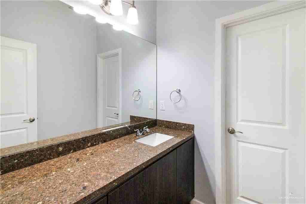 3601 Fuerte Ave #3 - Photo 6 of 7