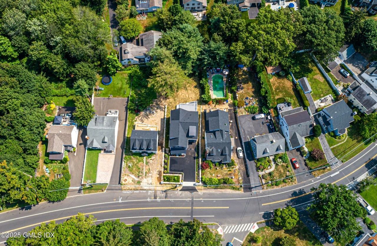 20 Sound Beach Ave - Photo 4 of 36