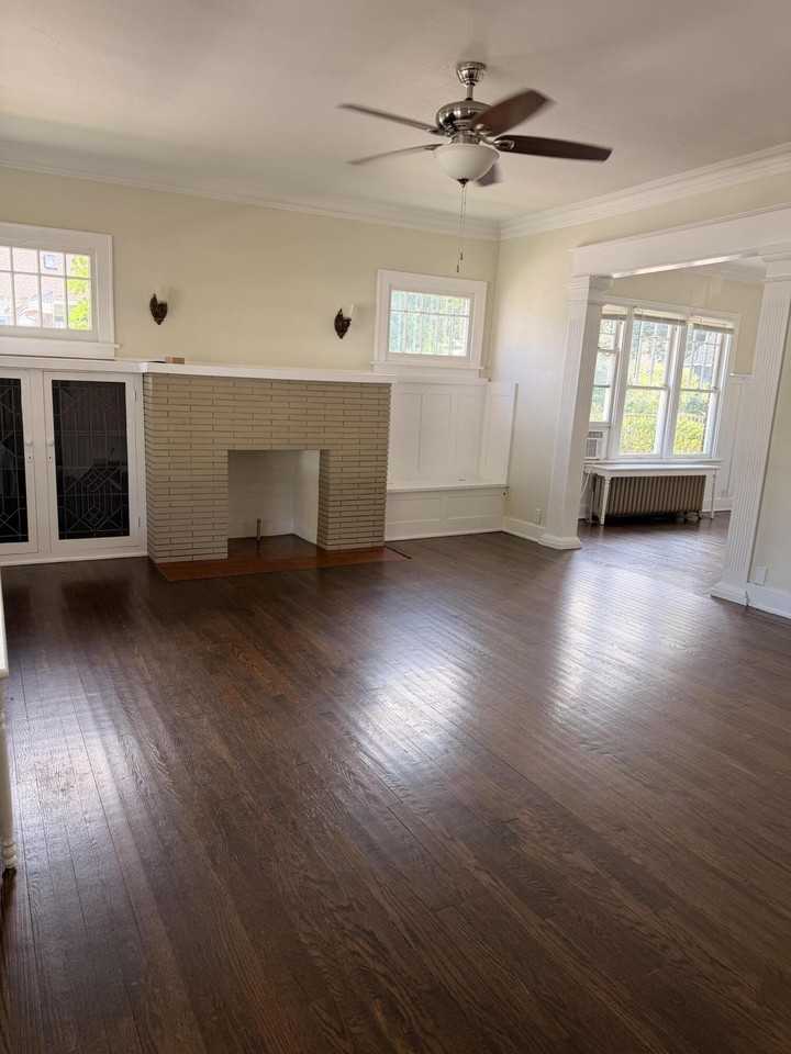 308 Brown St #1 - Photo 2 of 11