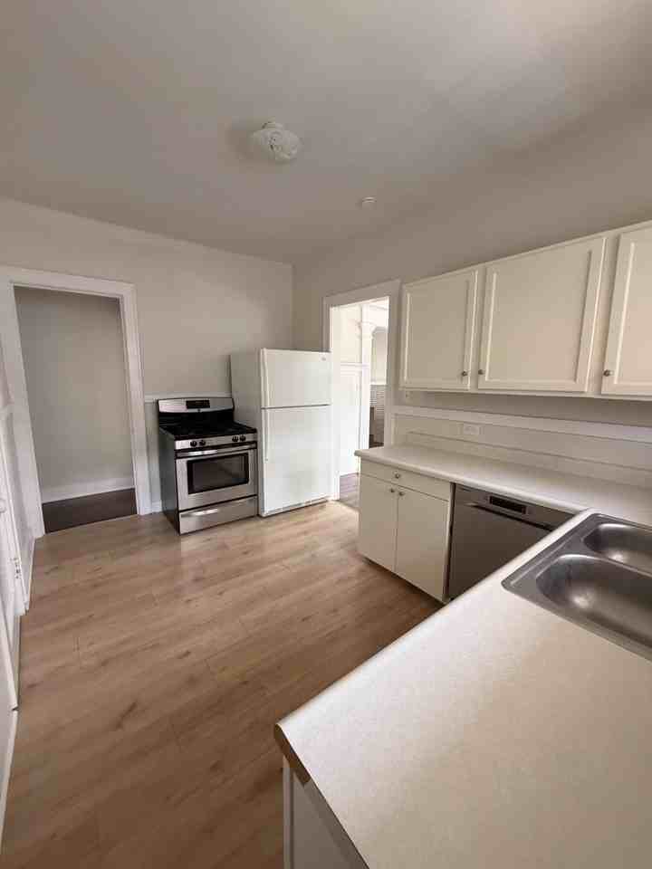 308 Brown St #1 - Photo 6 of 11