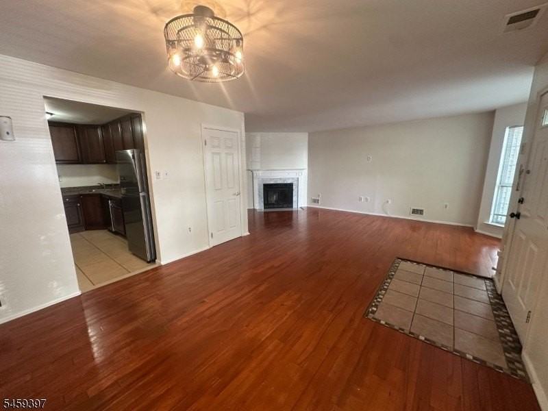 82 Boston St - Photo 3 of 11