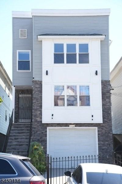 168 Johnson Ave #2 - Photo 4 of 41