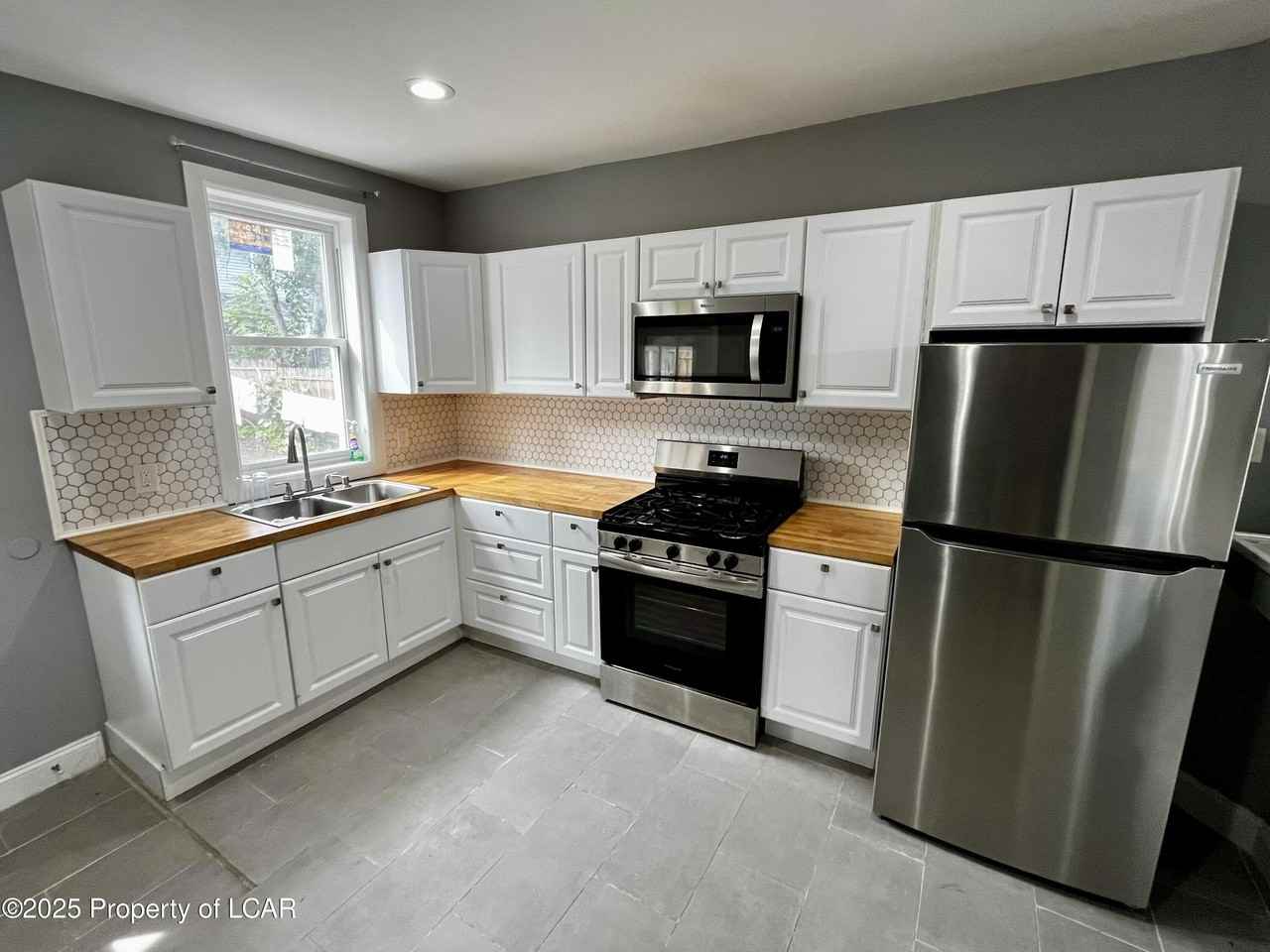 7 Moyallen St - Photo 5 of 13