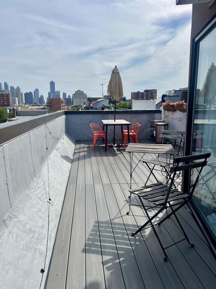 210 Jefferson St #4B - Photo 6 of 17