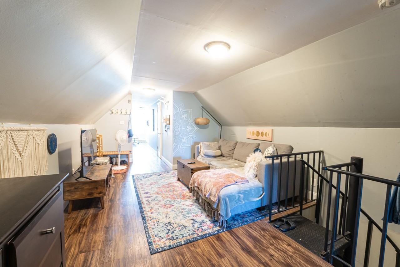 34 W 40th St #3 - Photo 3 of 11