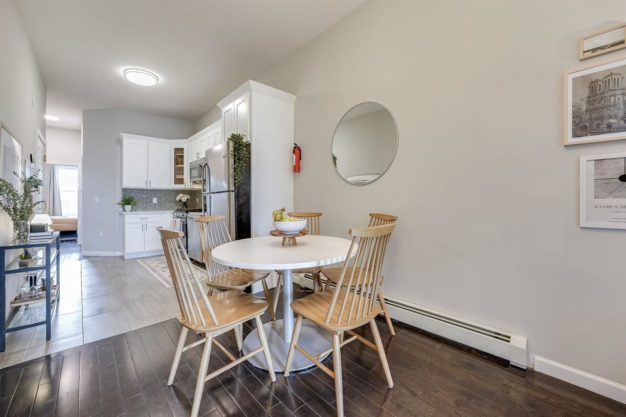 80 Webster Ave #3R - Photo 7 of 22